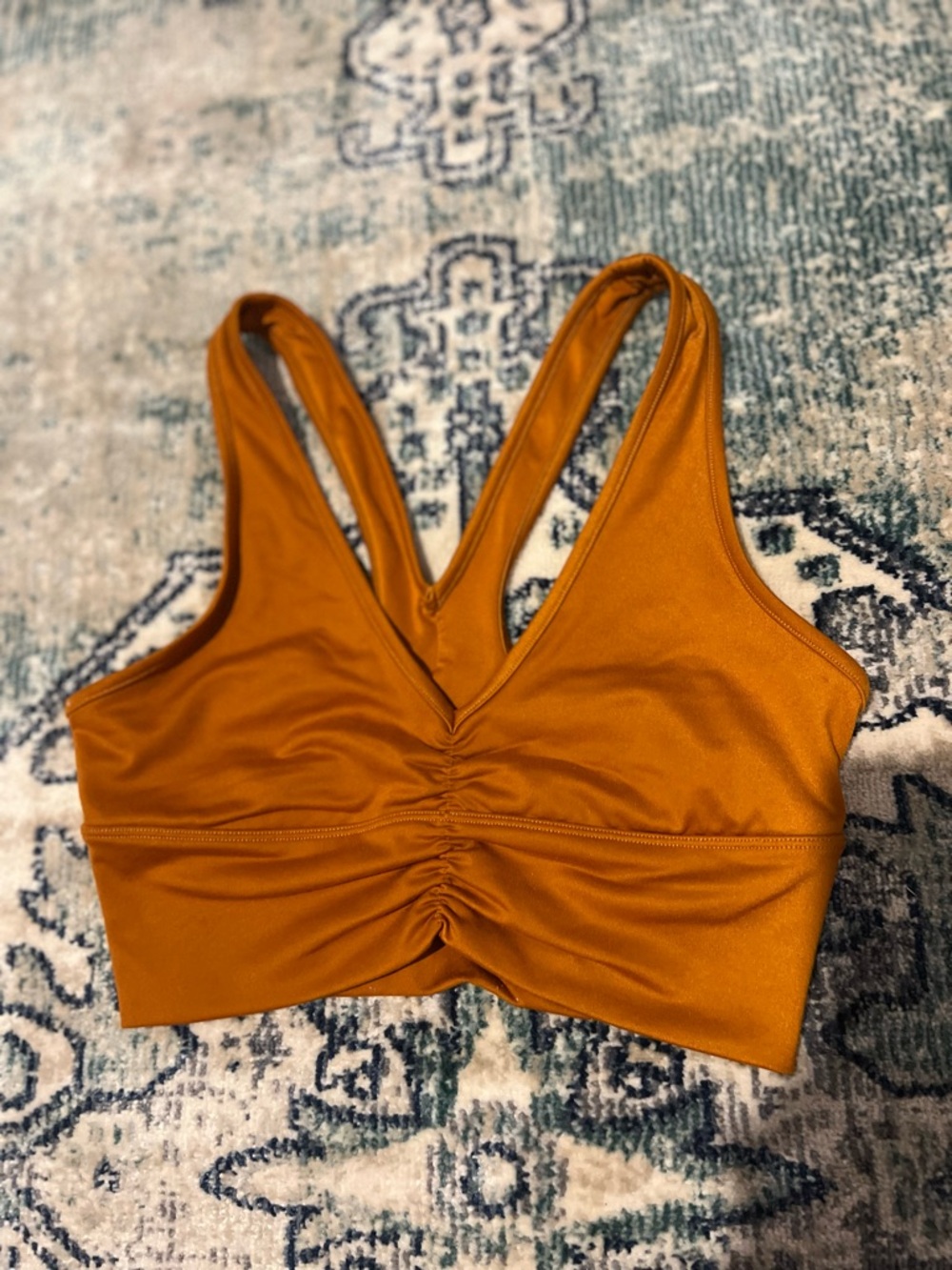 ALO wild thing sports bra size small copper